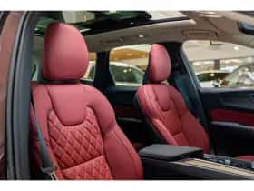 Volvo XC60 (2025) thumbnail 7