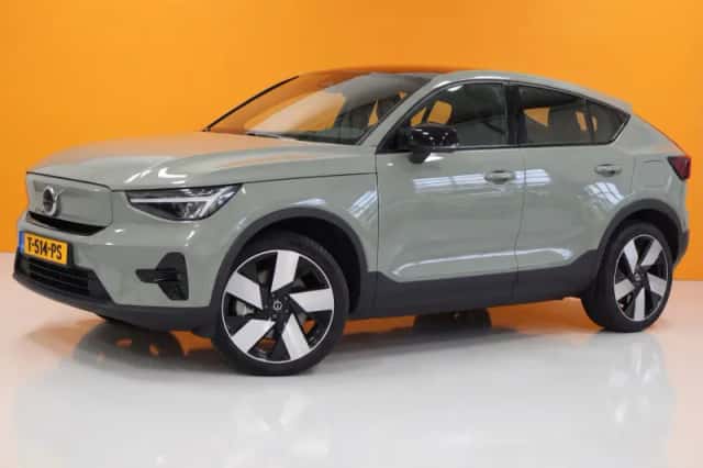 Volvo C40 (2023) thumbnail 1