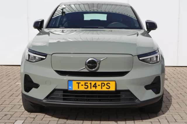 Volvo C40 (2023) thumbnail 2