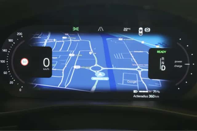 Volvo C40 (2023) thumbnail 15