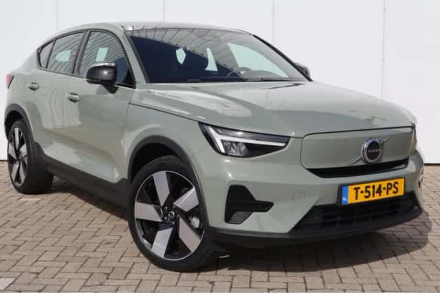 Volvo C40 (2023) thumbnail 3