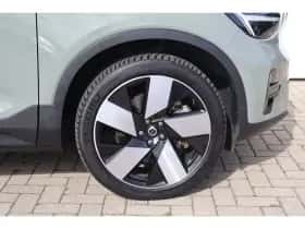 Volvo C40 (2023) thumbnail 4