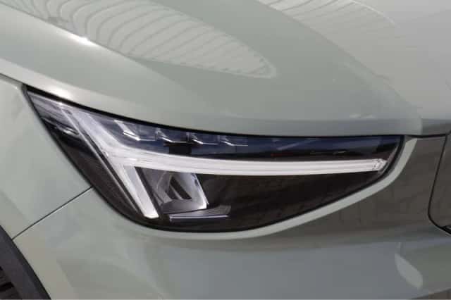 Volvo C40 (2023) thumbnail 40