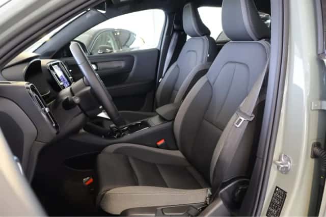 Volvo C40 (2023) thumbnail 7