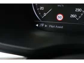Volvo XC60 (2019) thumbnail 25