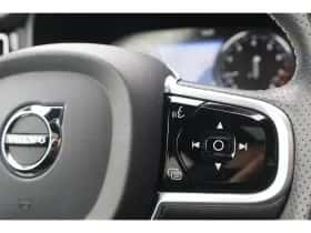 Volvo XC60 (2019) thumbnail 27