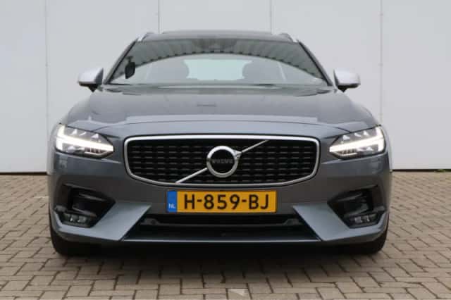 Volvo V90 (2020) thumbnail 2