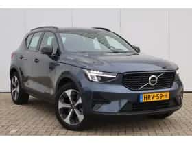 Volvo XC40 (2025) thumbnail 2