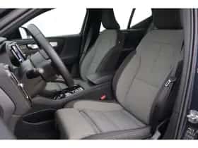 Volvo XC40 (2025) thumbnail 16