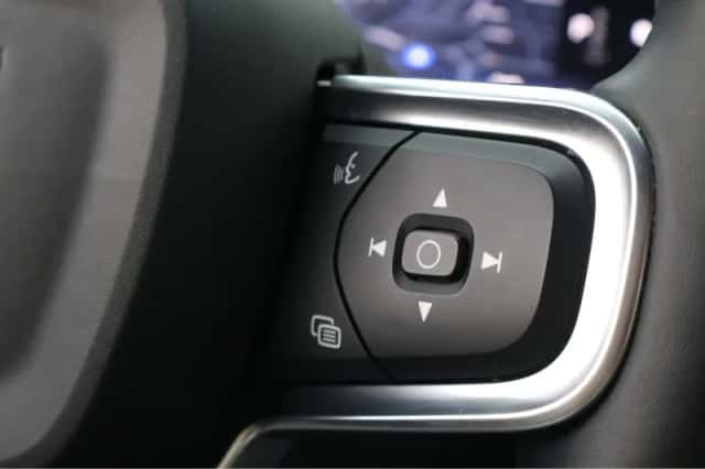 Volvo XC40 (2025) thumbnail 25