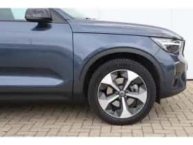 Volvo XC40 (2025) thumbnail 5