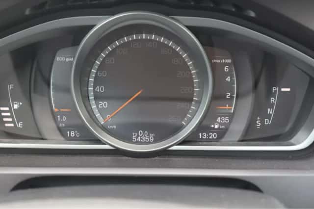 Volvo V40 (2019) thumbnail 19