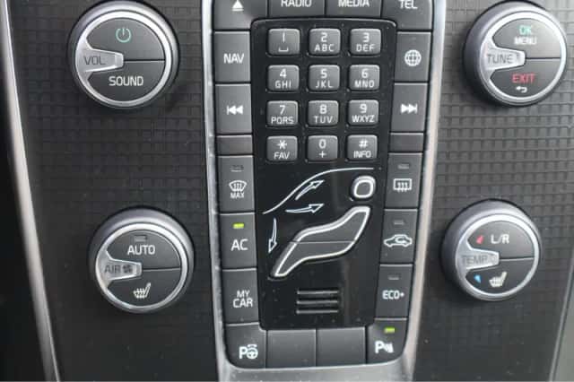 Volvo V40 (2019) thumbnail 25
