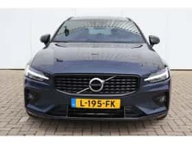 Volvo V60 (2021) thumbnail 2