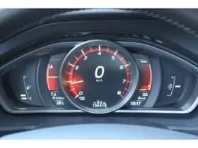 Volvo V40 (2015) thumbnail 15