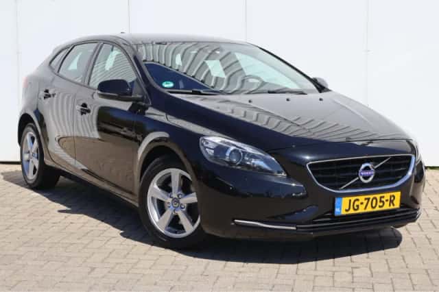 Volvo V40 (2015) thumbnail 3