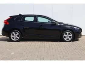 Volvo V40 (2015) thumbnail 24