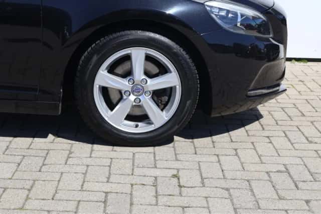 Volvo V40 (2015) thumbnail 25