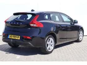 Volvo V40 (2015) thumbnail 29