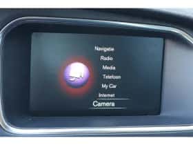 Volvo V40 (2015) thumbnail 10