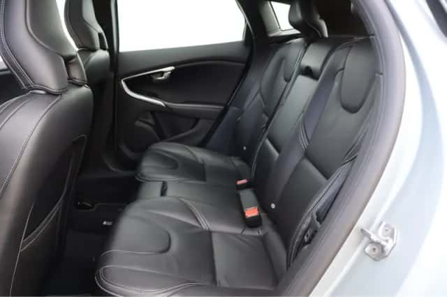 Volvo V40 (2016) thumbnail 20