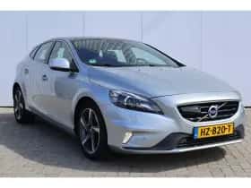 Volvo V40 (2016) thumbnail 3