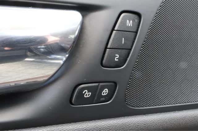 Volvo V60 (2018) thumbnail 11