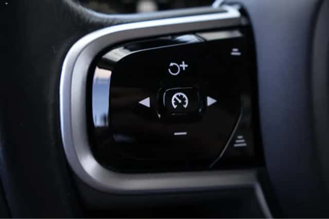 Volvo V60 (2018) thumbnail 12