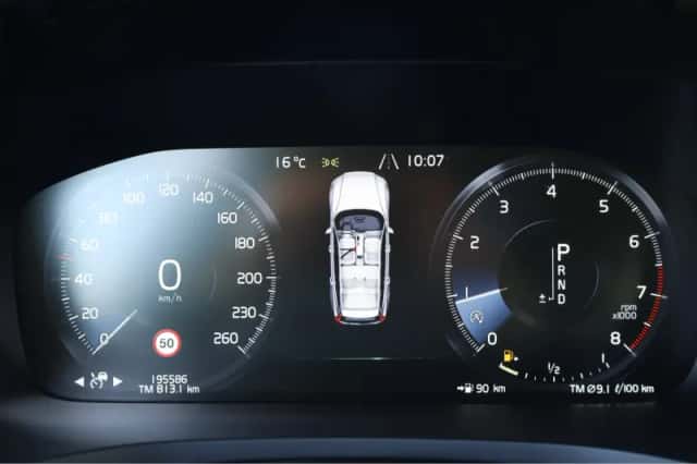 Volvo V60 (2018) thumbnail 14
