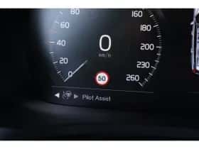 Volvo V60 (2018) thumbnail 17