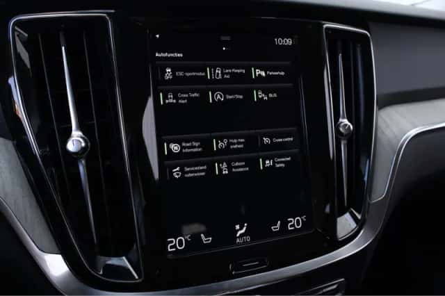 Volvo V60 (2018) thumbnail 20