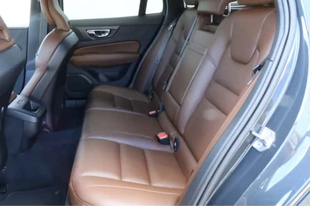 Volvo V60 (2018) thumbnail 27