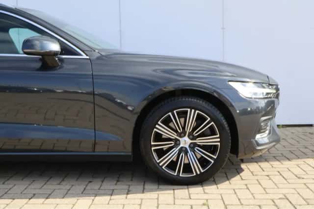 Volvo V60 (2018) thumbnail 32