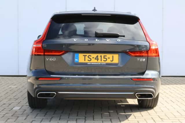 Volvo V60 (2018) thumbnail 35