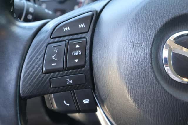 Mazda CX-5 (2016) thumbnail 16