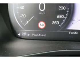 Volvo XC40 (2022) thumbnail 18