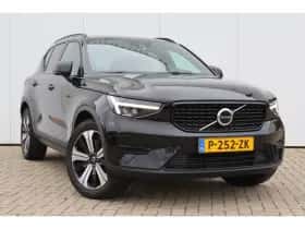 Volvo XC40 (2022) thumbnail 3