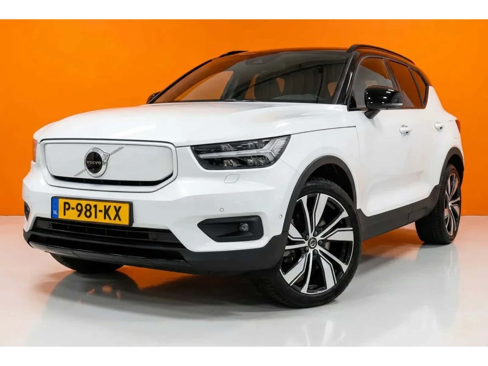Volvo XC40 (2022) — foto 1