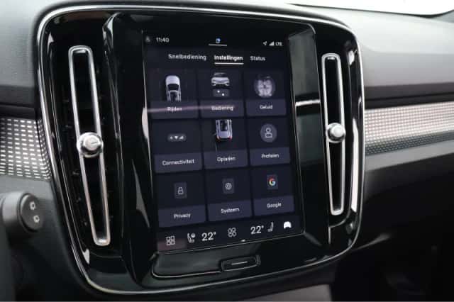 Volvo XC40 (2022) thumbnail 17