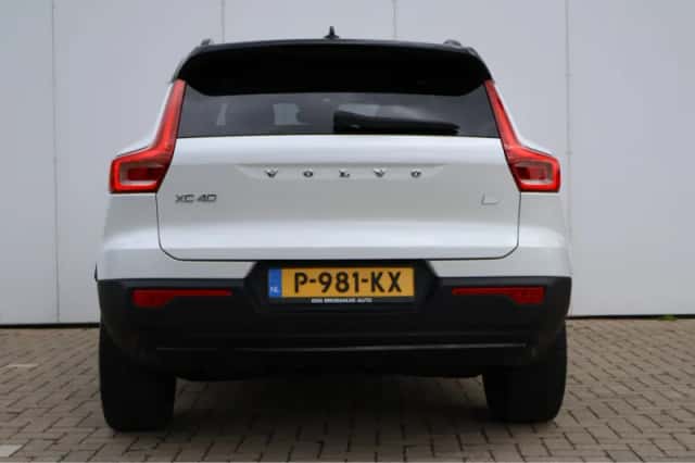 Volvo XC40 (2022) thumbnail 39