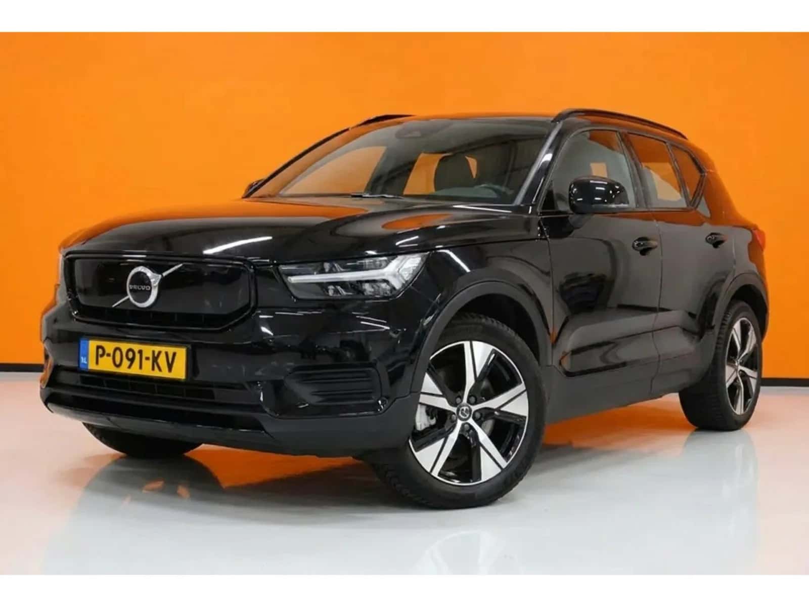 Volvo XC40 (2022) — foto 1