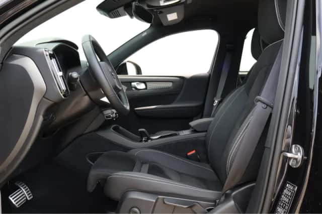 Volvo XC40 (2022) thumbnail 12
