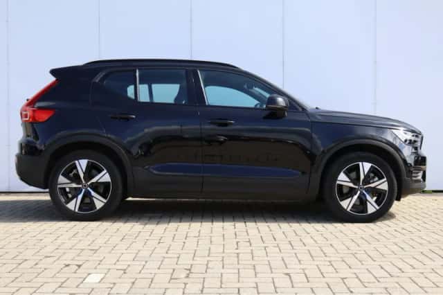 Volvo XC40 (2022) thumbnail 25