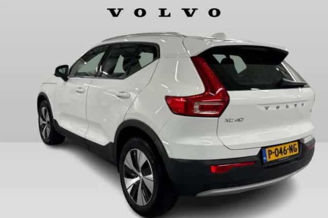 Volvo XC40 (2022) thumbnail 15