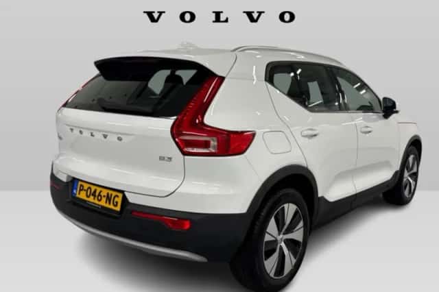 Volvo XC40 (2022) thumbnail 16