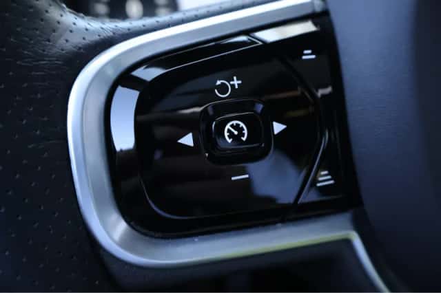 Volvo XC60 (2019) thumbnail 15