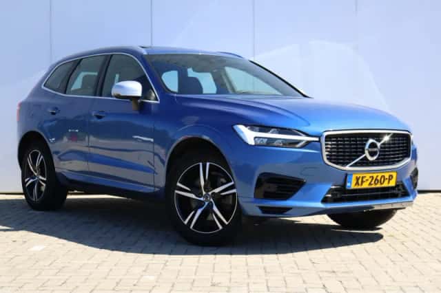 Volvo XC60 (2019) thumbnail 3