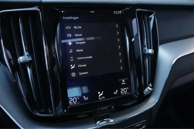 Volvo XC60 (2019) thumbnail 25
