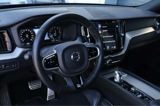 Volvo XC60 (2019) thumbnail 9