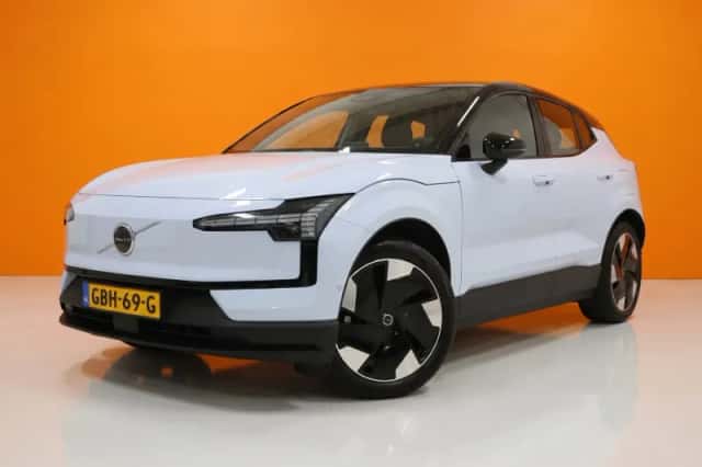 Volvo EX30 (2024) thumbnail 1